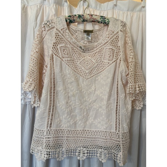 Democracy Tops - Democracy Ladies Light Pink crochet  & Lace Blouse Camisole Layered‎ Small
